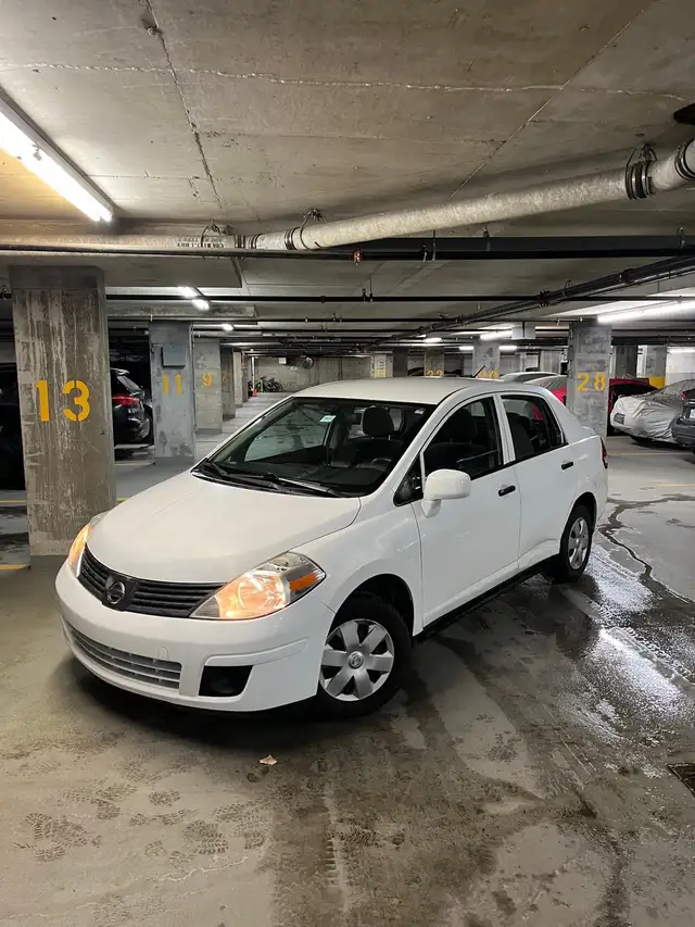 Nissan Versa 2009 ($1500)