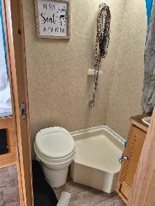 Travel Trailer - Photo 6