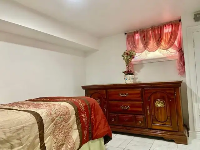 Basement Rooms For Rent