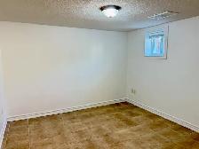 Spacious One Bed Basement Apartment Keel/Eglinton - Photo 5