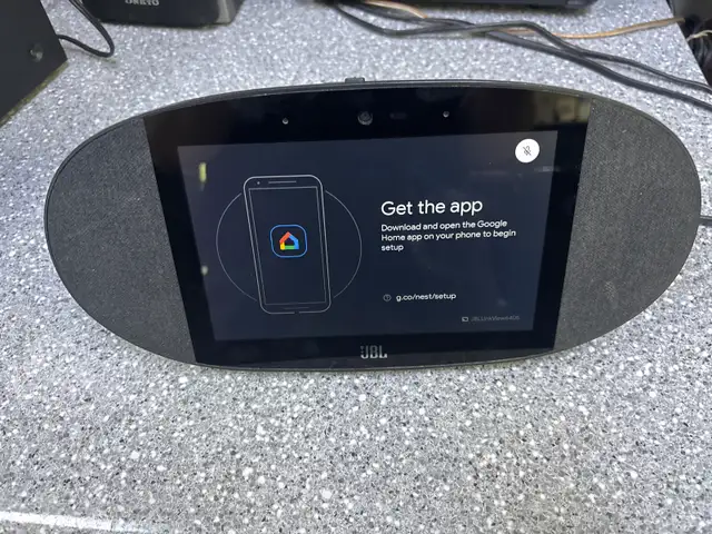 JBL Link View Smart Display With Google Assistant
