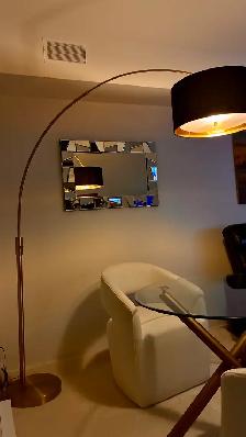 Lampe Arquée de marque: Mercer41 model Eluterio