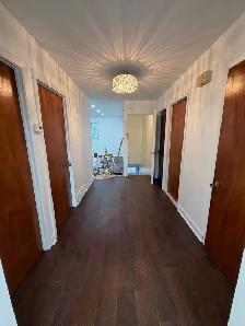 5½ Upper Duplex for Rent – 1785 Avenue F-X Garneau Laval, Qc - Photo 3