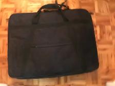 Porte-Folio Nobel,  26x22 po matériau: toile de nylon 30$