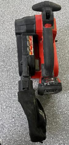 Milwaukee 18V Fuel Belt Sander TOOL ONLY - Photo 3