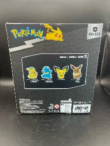 POKÉMON SELECT VINYL 4" FIGURE CYNDAQUIL - Photo 2