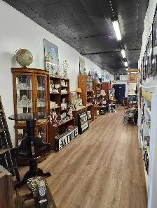 Antiques, Collectibles & More! - Photo 2