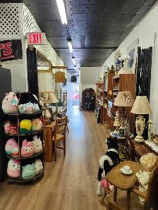 Antiques, Collectibles & More! - Photo 3