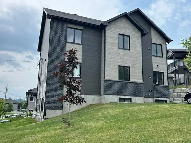 Grand 5 ½ à louer – Fleurimont | 1575 $/mois
