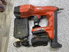 Milwaukee BX 4-22 Nuron Nail Fastener With Battery And Charger - Photo 2