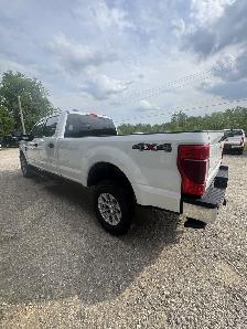 2022 Ford Super Duty F-350 SRW CREW CAB 8 FT BOX — CERTIFIED — 4 - Photo 4