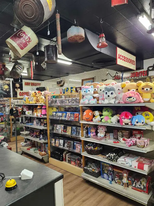 Antiques, Collectibles & Stuff