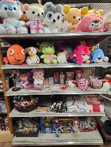 Antiques, Collectibles & Stuff - Photo 2