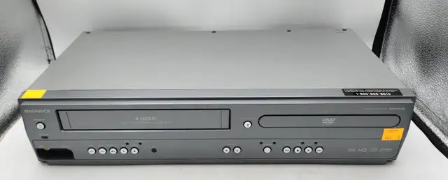Magnavox DVD / VCR Combo Player CMWD2206 No Remote