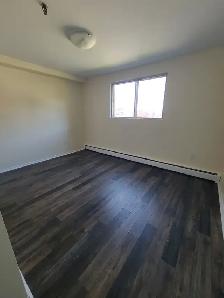 Waterfront 1BRs - 223 Windmill Sept 1st - Heat/Wat & Pkg Incl! - Photo 3
