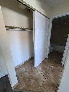 Waterfront 1BRs - 223 Windmill Sept 1st - Heat/Wat & Pkg Incl! - Photo 5