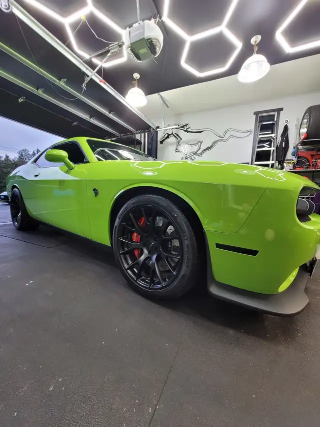 2015 Dodge Challenger SRT Hellcat