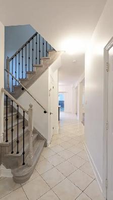 Whole 3 Bedrooms Detached House in Southeast Barrie for Rent - Photo 3