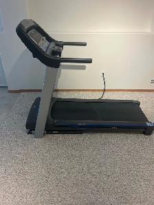 Treadmill - Photo 3