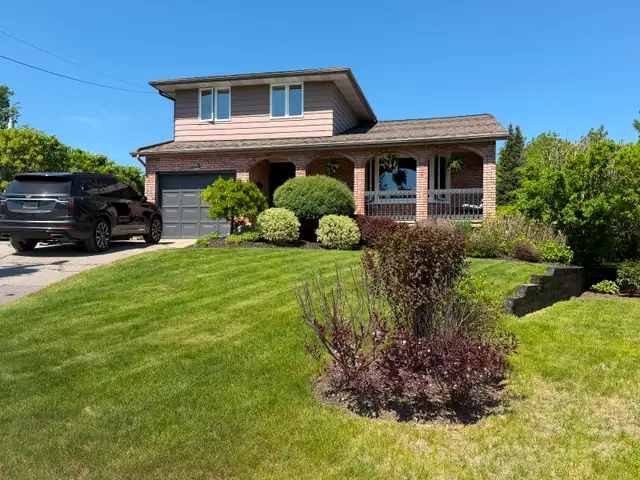 Private beautiful home with in-ground pool for sale