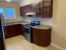 Spacious 3 bedroom townhouse in North York for rent - Photo 4