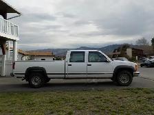 CHEVROLET 1 TON - 3500, CREW CAB, 8 FOOT BOX, WORK TRUCK! - Photo 3