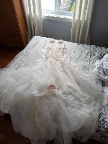 Robe de mariée ornée de perles - Photo 7