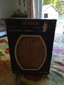 Haut-parleurs d'auto neufs Jensen 6 par 9 .