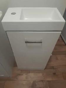 Meuble lavabo 9 pouces x 16. idéal pour petite salle de bains