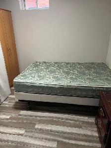 Private furnished room rent July 1st with parking in Brampton - Photo 9