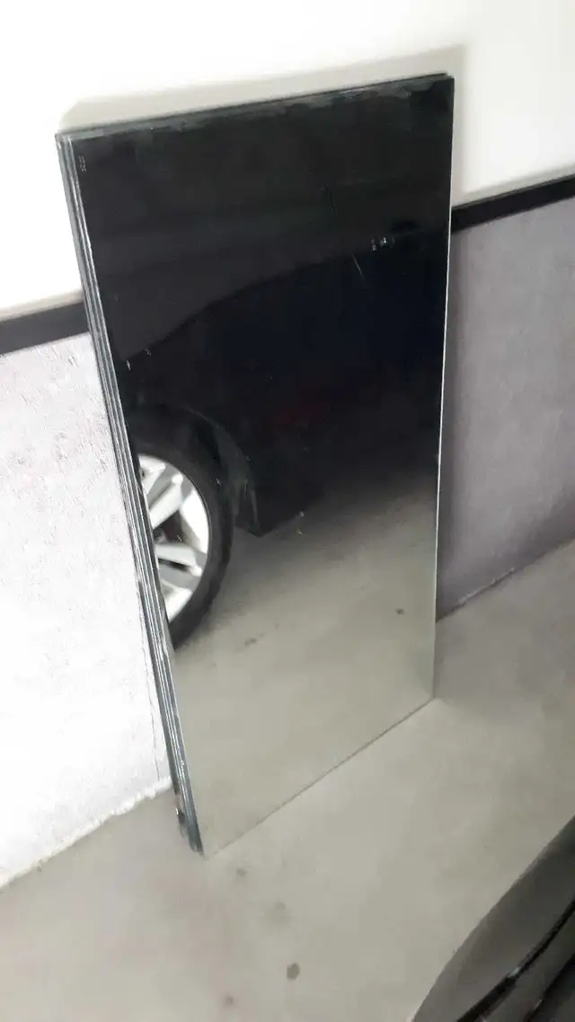 GLASS MIRRORS