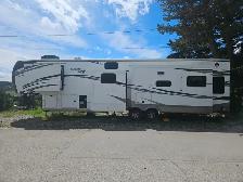 Jayco North Point Fifth Wheel 37'