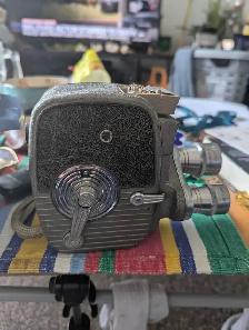 antique movie camera - Photo 4