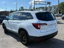 This Sport Utility Vehicle (SUV)/Multi-Purpose Vehicle (MPV) pow - Photo 13