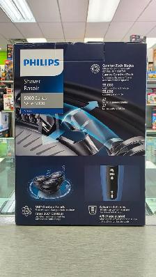 Philips 5000 Series Shaver - BRAND NEW - Photo 2