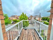 3 BED   3 BATH TOWNHOUSE IN THORNHILL - Photo 9