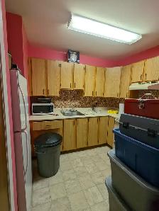 209 Prince St #4 - 2BR West, Clean and Bright, Backyard - Photo 10