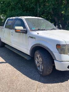 2006 Ford F-550 - Photo 10