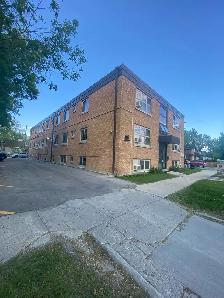 Sublet 1 bedroom apartment - Available July 1, 2026 - Photo 2