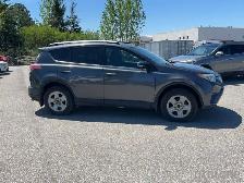 2018 Toyota RAV4 AWD LE - Photo 7