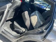 2018 Toyota RAV4 AWD LE - Photo 17