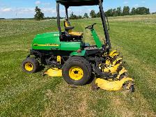 John Deere 3235B Lawnmower - Photo 4