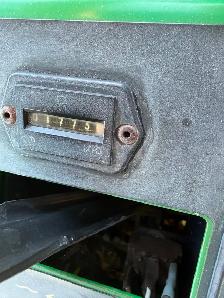 John Deere 3235B Lawnmower - Photo 10