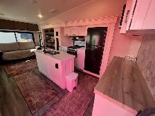 2024 Jayco Eagle 5th Wheel - Photo 2
