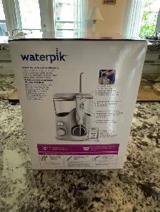 BRAND NEW IN SEALED BOX - Waterpik Water Flosser - Whitening