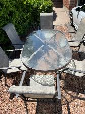 Aluminum outdoor dining table with six matching chairs - Photo 2