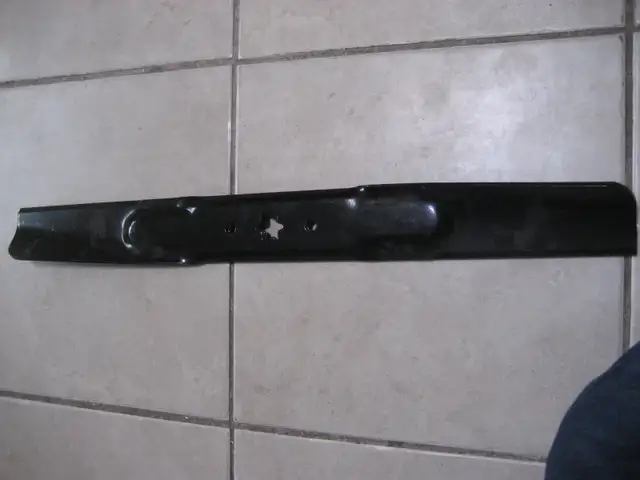 2 MTD mower blades 742-04290