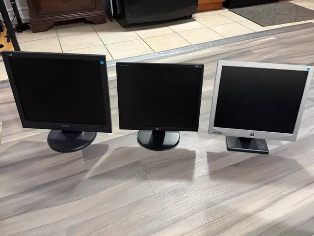 Set of 3 working Monitors