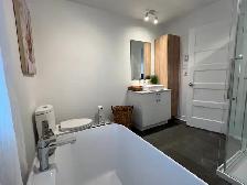 Superbe Condo neuf à louer : 2 chambres   1 Bureau   1 sdb - - Photo 8