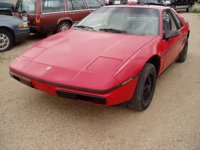 1984 PONTIAC FIERO SE